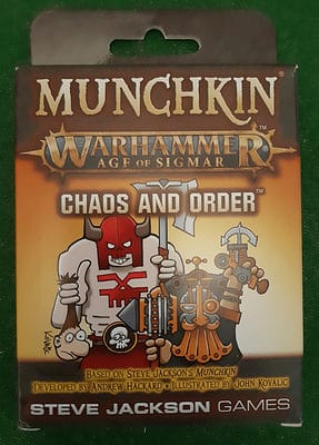 Munchkin Warhammer: Age of Sigmar – Chaos and Order spel doos box Spellenbunker.nl